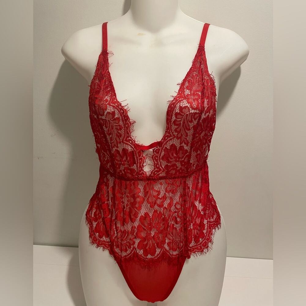 Adore Me Anouchka Unlined Bodysuit Size Small Red Plunging Neckline Lace